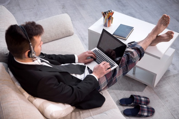 Virtual call center agent working from home